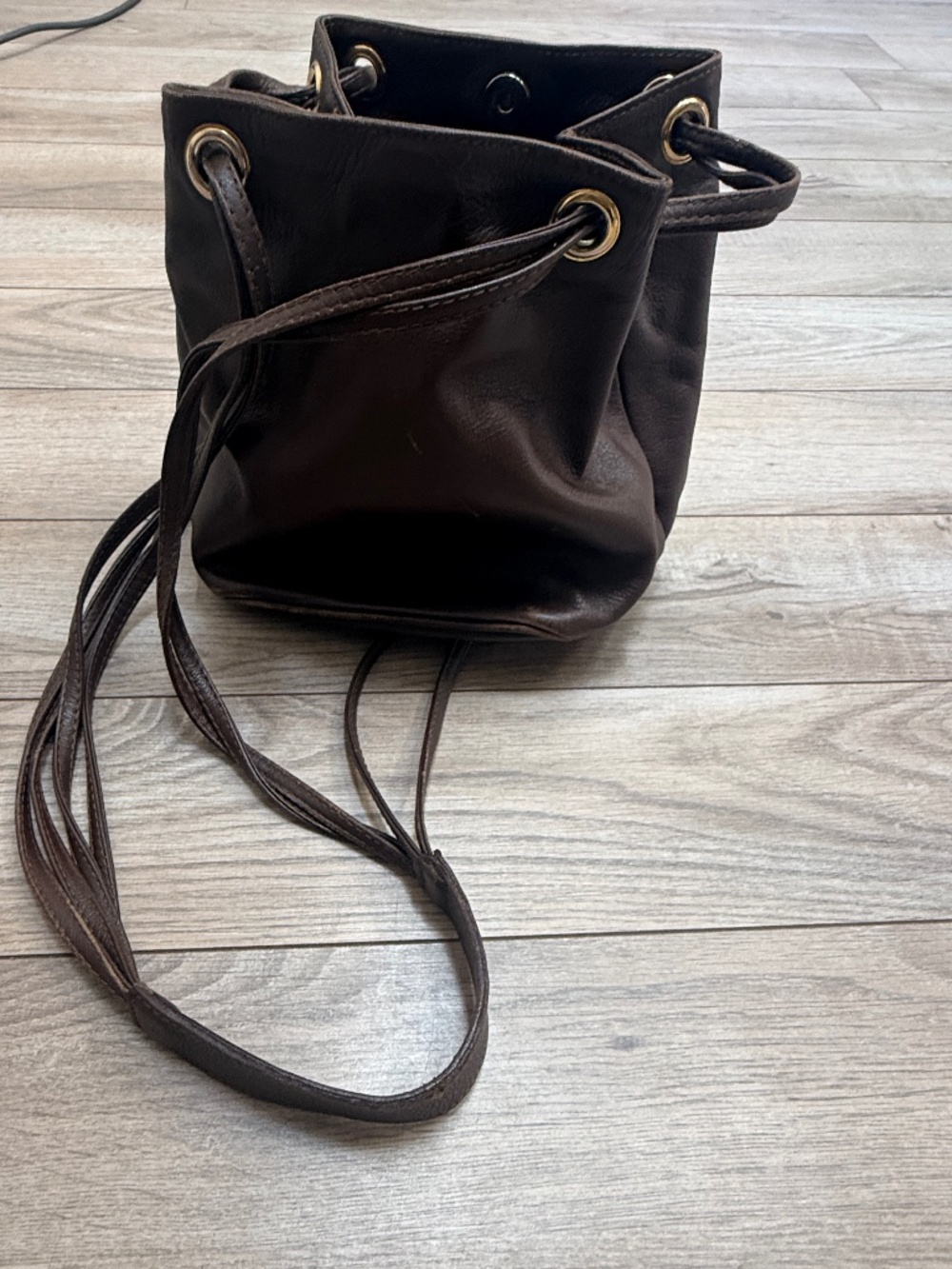 Vintage Nine West Brown leather Made in Italy Bucket Bag